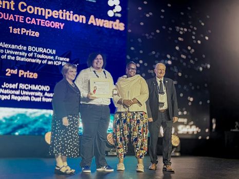 Alexandre: Best student paper at IAC 2025